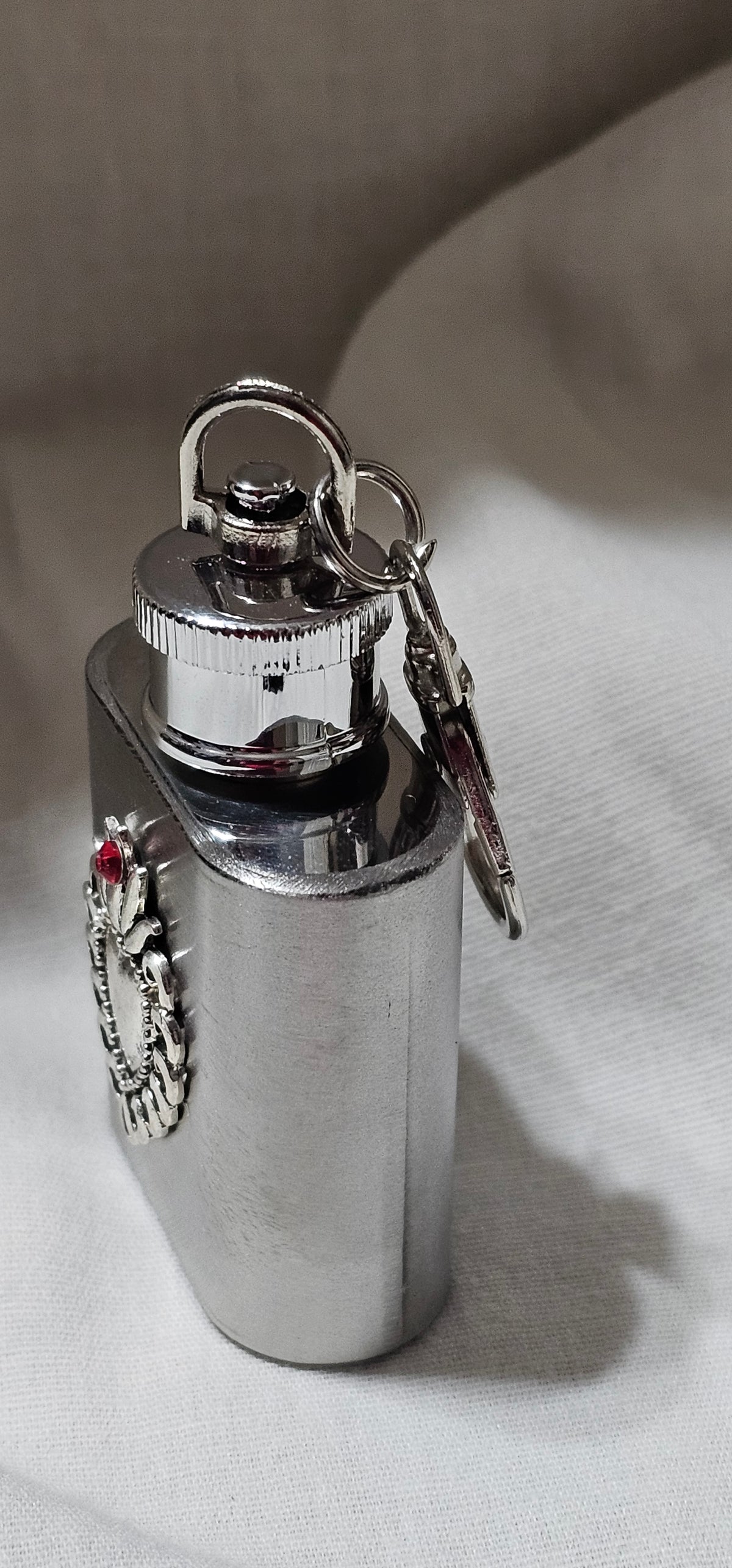 Holy Water Flask -Sacred Heart SS w/ Keychain   1 oz